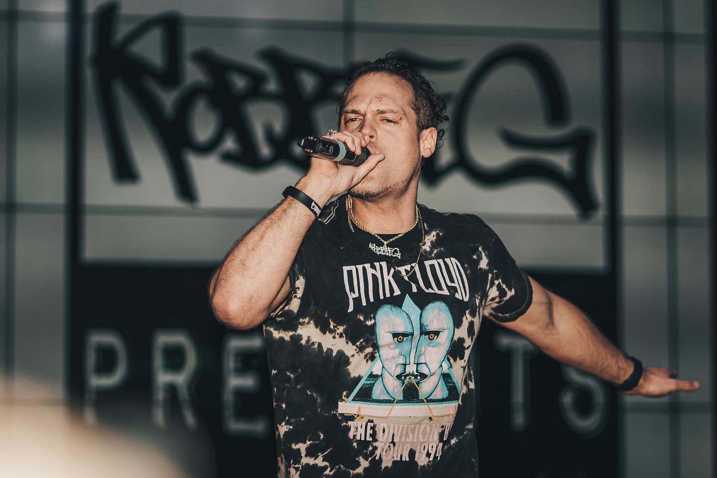 Official Robbie G Home Page & Storefront – robbieGmerch